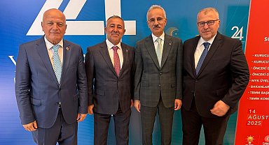 Yıldırım, AK Parti'nin 24'üncü yılında bakanlarla Ankara'da buluştu