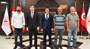 Yıldırım düşmesi sonucu 216 hayvanını kaybeden üreticilerin zararı karşılanıyor
