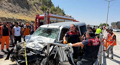 Yol çalışması olan yerde hatalı sollama ölüm getirdi, ölü sayısı 3'e yükseldi