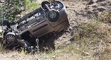 Yoldan çıkan minibüs şarampole uçtu: 6 yaralı