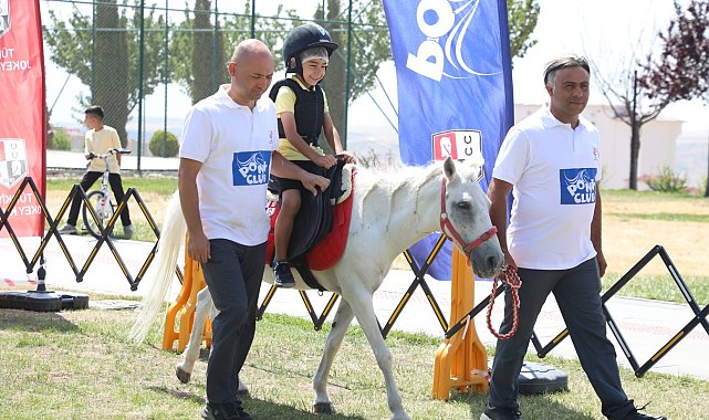 Yozgat'ta minikler at binmenin heyecanını yaşadı