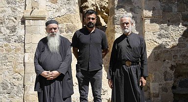 Yunan keşişlerden Gümüşhane'deki Hutura Kilisesi'ne ziyaret