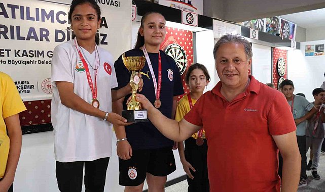 Zafer Bayramı Dart Turnuvasında ödüller sahiplerini buldu