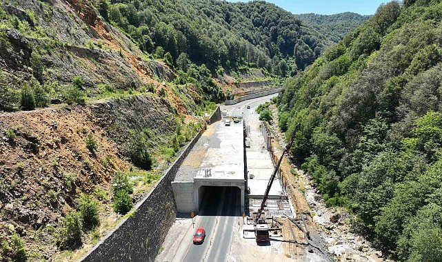 Zonguldak-Ankara yolundaki heyelan koruma çalışmaları sürüyor