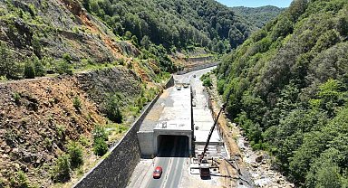 Zonguldak-Ankara yolundaki heyelan koruma çalışmaları sürüyor