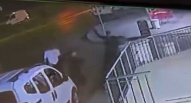 10 yerinden bıçaklanan şahıs yaralandı