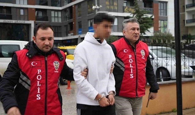 16 yaşındaki eski sevgilisini 30 bıçak darbesiyle öldürmüştü, 20 yıl hapis cezasına çarptırıldı