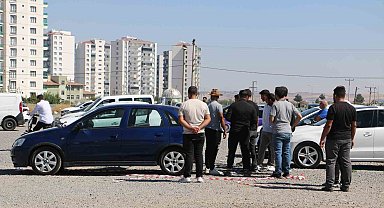 2. el araçlar sıfır fiyatına satılmaya çalışınca elde kaldı