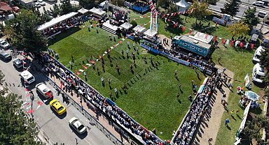 20'inci Geleneksel Bahçelievler Kocasinan Yağlı Güreşleri'nde 500 pehlivan kıyasıya mücadele etti