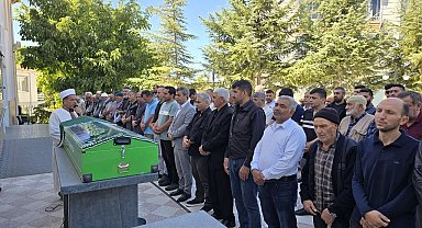 3 padişah, 12 cumhurbaşkanı gören 127 yaşındaki Amasyalı 'Ayşe Nine' vefat etti