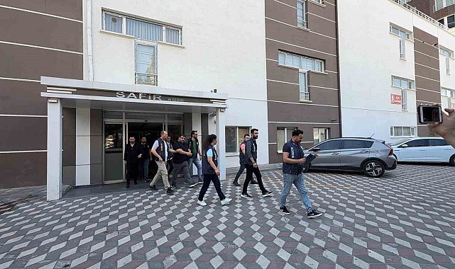 'Halk arasında endişe korku ve panik oluşturmak' suçundan tutuklandı
