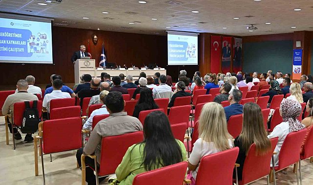 'Yükseköğretimde V. İnsan Kaynakları Yönetimi Çalıştayı' düzenlendi