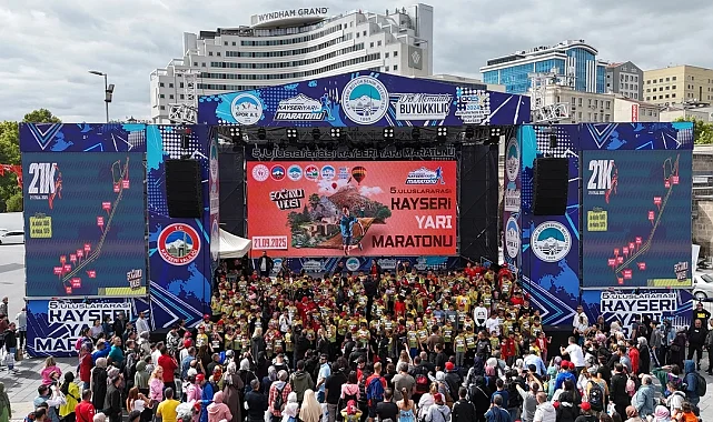 5'inci Uluslararası Kayseri Yarı Maratonu renkli başladı