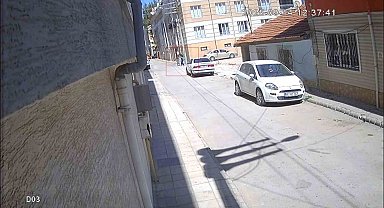 6 yaşındaki çocuk altın dolu kutuyu sokağa attı, bulan kadın kayıplara karıştı