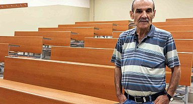 60 yaşında üniversiteli oldu, gençlere örnek oldu