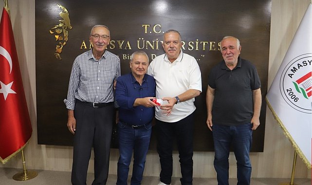 65 yaşında üniversiteli oldu