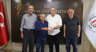 65 yaşında üniversiteli oldu