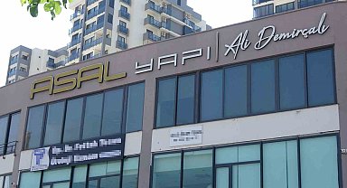 Adana Yüreğir'de başkanın şirketine girilip koltuğuna ateş edildi