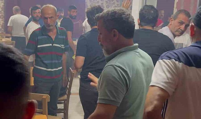 Adana'da çift çelik kapılı kumarhaneye 'koçbaşı' ile baskın: 49 şahıs yakalandı
