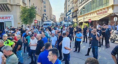 Adana'da dolmuş şoförlerinden eylem: Trafik kilitlendi