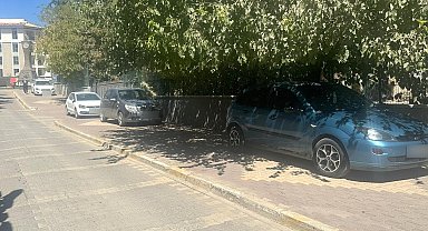 Adıyaman'da kaldırımlar otoparka döndü