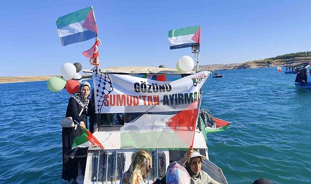Adıyaman'da teknelerle 'Global Sumud Filosu'na destek