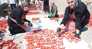 Afetzede kadınların kuruttuğu domatesler, kış aylarında sofraları süslüyor