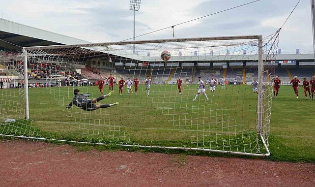 Afyonspor haftalar sonra puan kazandı