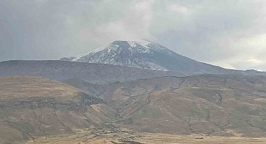 Ağrı Dağı beyaza büründü