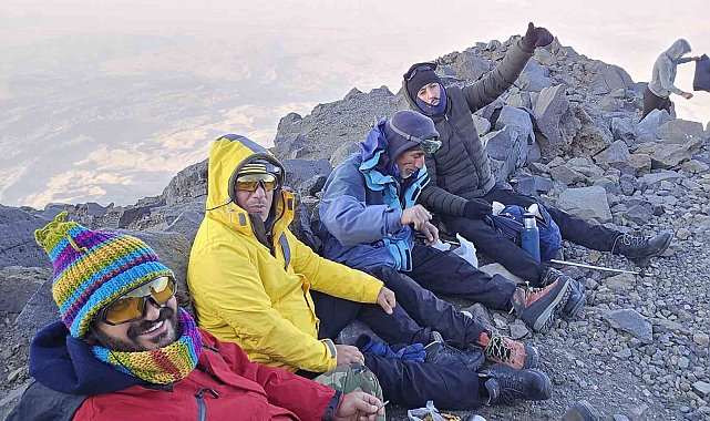 Ağrı Dağı'nda 4 günlük zirve yolculuğu