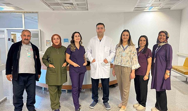 Ağrı'da genç kadının midesinden endoskopiyle iki kalem çıkarıldı