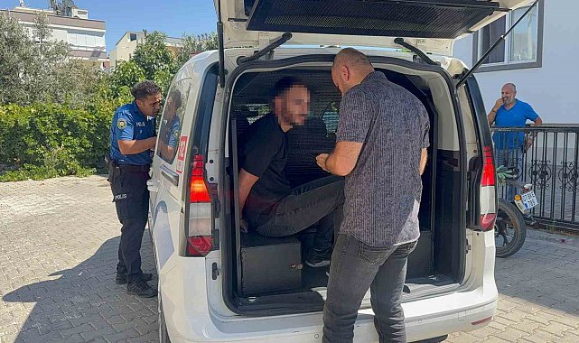 Ailesiyle yolda yürüyen adamı bacaklarından vuran şüpheli adliyeye sevk edildi
