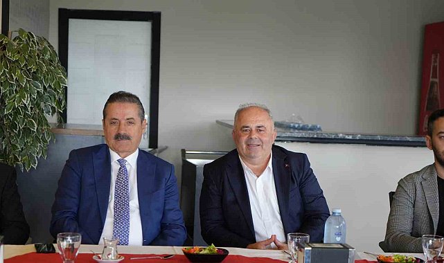 AK Parti Artvin Milletvekili Çelik: "Siyaset halkla iç içe olmak demektir"