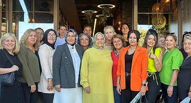 AK Parti Eskişehir İl Kadın Kolları'ndan kadın muhtarlarla buluşma programı