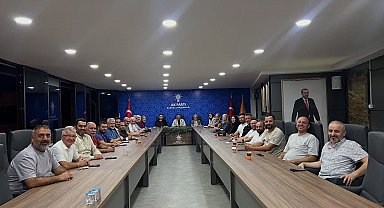 AK Parti'de haftalık yönetim kurulu toplantısını gerçekleştirdi