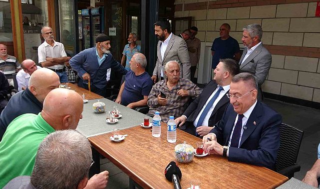 AK Partili Oktay, Sancaktape'de esnafı ve şehit ailesini ziyaret etti