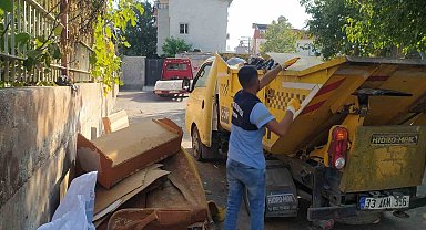Akdeniz Belediyesinin mobilya, tekstil ve moloz atıklarıyla mücadelesi sürüyor