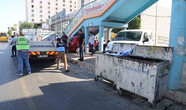 Akdeniz'de yeni çöp konteynerleri cadde ve sokaklara yerleştiriliyor