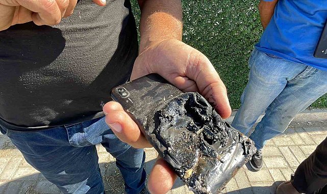 Akülerin üzerinde unutulan cep telefonu patladı