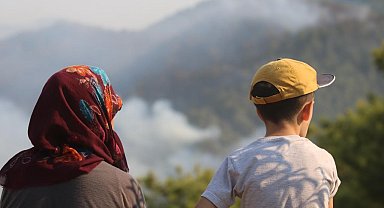 Alanya Kaymakamı Öztürk: "Yaylakonak ve Şıhlar mahallemizdeki yangında söndürme çalışmalarımız devam ediyor"