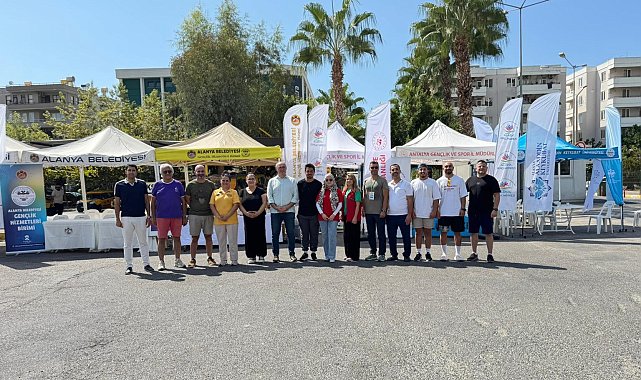 Alanya'da üniversite öğrencilerine sıcak karşılama
