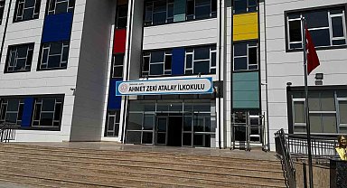 Alaplı'da öğrenciler okul yolunun tamamlanmasını bekliyor