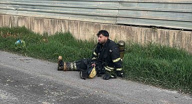 Alevlerin karşısında bir anlık mola: İtfaiye erlerinin yangınla imtihanı