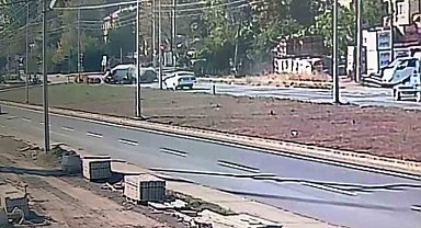 Alkollü sürücünün kırmızı ışıkta dehşet saçtığı kaza kamerada