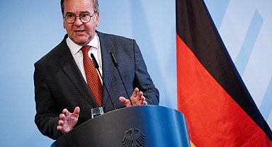 Almanya Savunma Bakanı Pistorius: "Hava sahası ihlalleri ile provokasyon yapan Rusya'nın tuzağına düşmeyeceğiz"