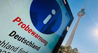 Almanya'da acil durum tatbikatı: Uyarı sirenleri çaldı, cep telefonlarına mesaj gönderildi