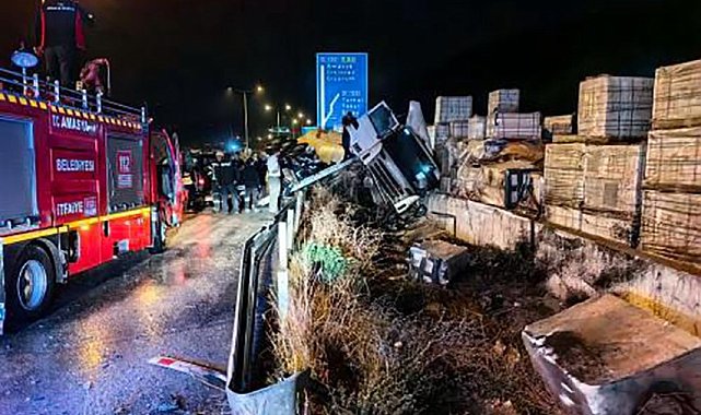 Amasya'da tanker devrildi: 1 yaralı