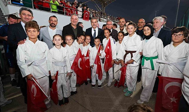 Amatör spor kulüplerine 18 milyonluk malzeme desteği