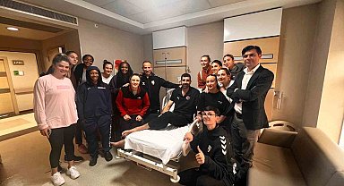 Ameliyat olan Solak'a kadın basketbolculardan ziyaret