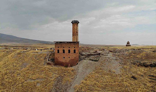 Anadolu'nun ilk Türk camisi Kars'ta: Ebul Menuçehr Camii